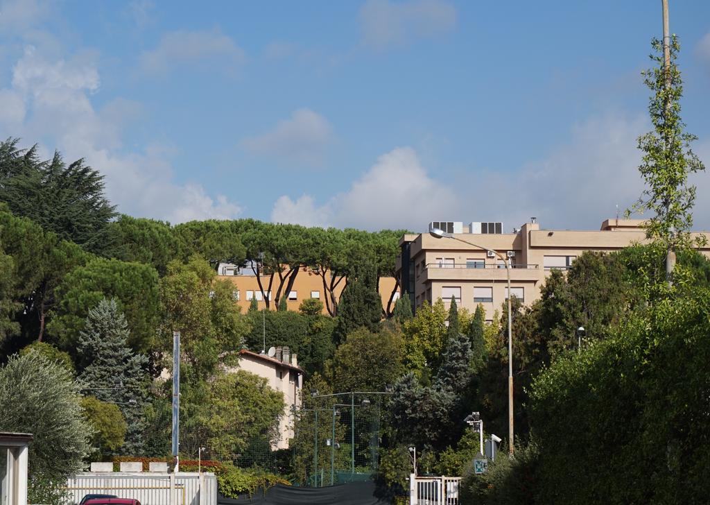 ホテル Ibis Styles Roma Aurelia エクステリア 写真