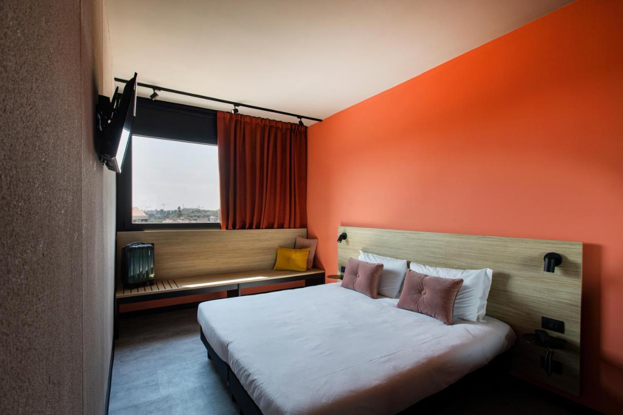 ホテル Ibis Styles Roma Aurelia エクステリア 写真