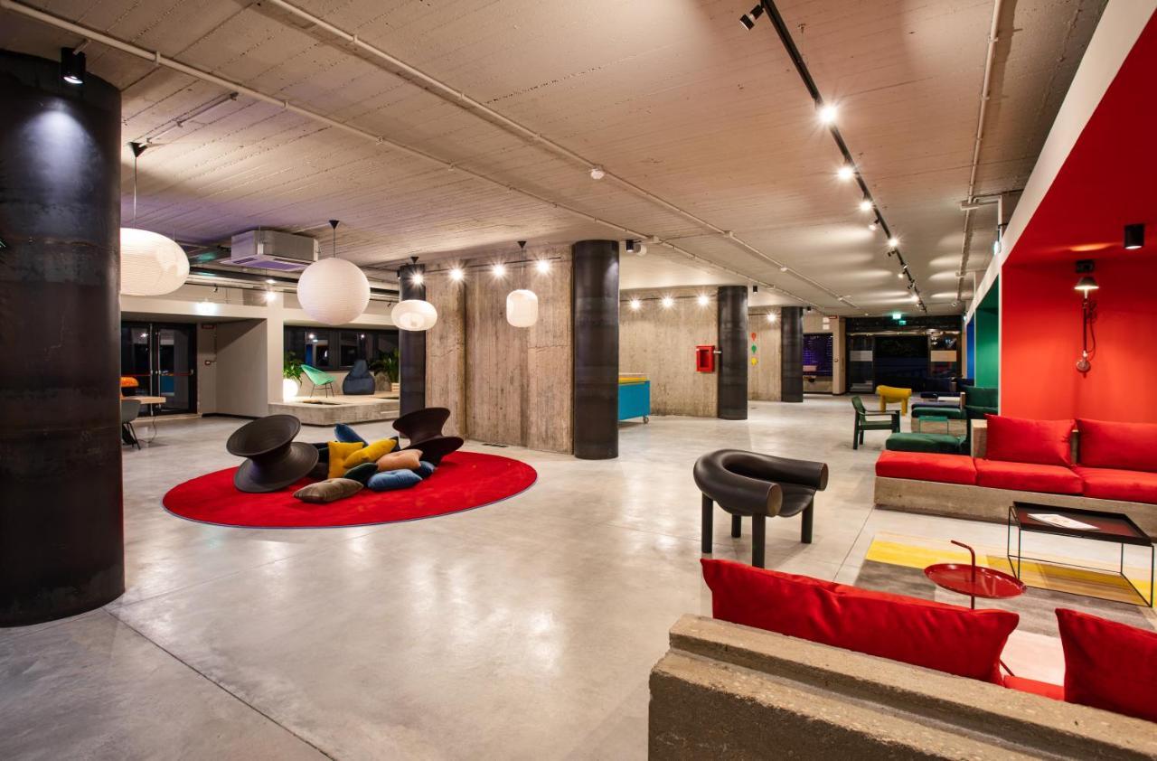 ホテル Ibis Styles Roma Aurelia エクステリア 写真