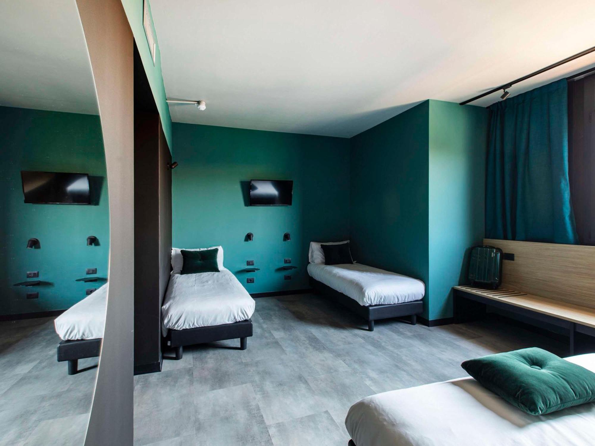 ホテル Ibis Styles Roma Aurelia エクステリア 写真