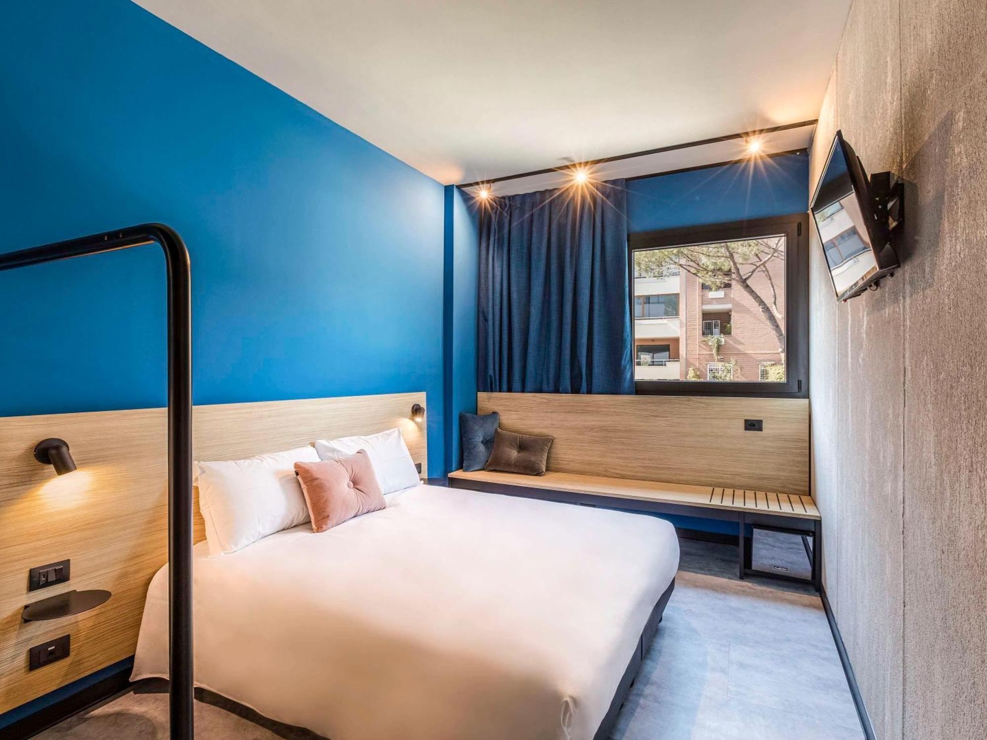 ホテル Ibis Styles Roma Aurelia エクステリア 写真